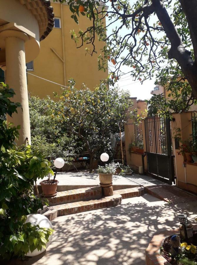 Appartamento Les Violettes Mentone Esterno foto
